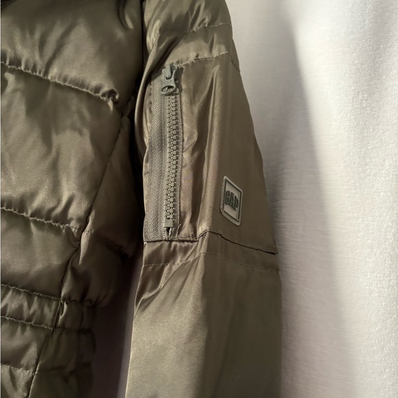 GAP Kids Olive Green Puffer Jacket with Fur Lined Hood size M - Picture 6 of 8